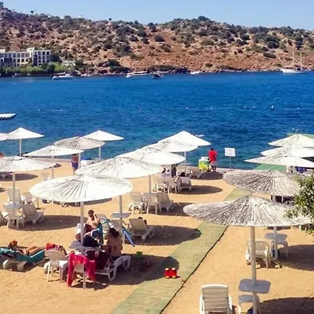 Semesterbostad Gizli Cennet Kuecuekbuek'Te Deniz Ve Doga Manzarali Bodrum